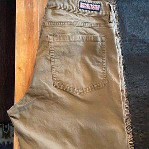 Vineyard Vines mens 5 pocket pant size 34x30! Excellent condition.